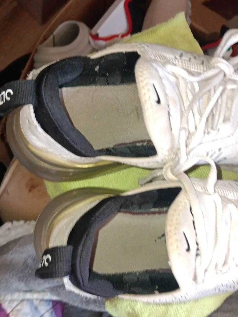 Nike Men’s White/Black Air Max Sport Sneakers